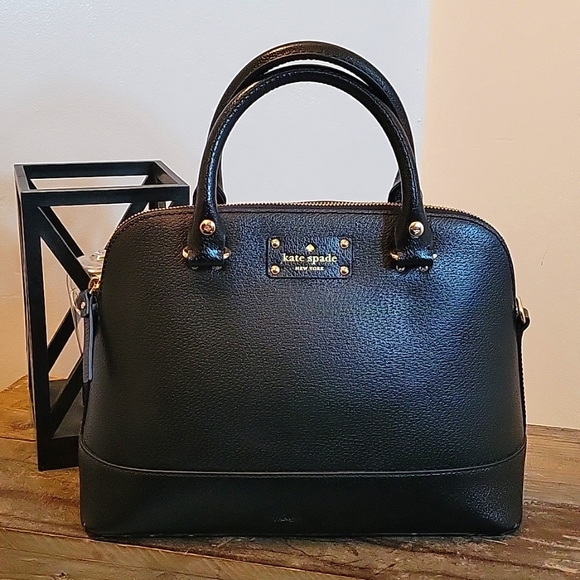 kate spade Handbags - Kate Spade Black Leather Tote